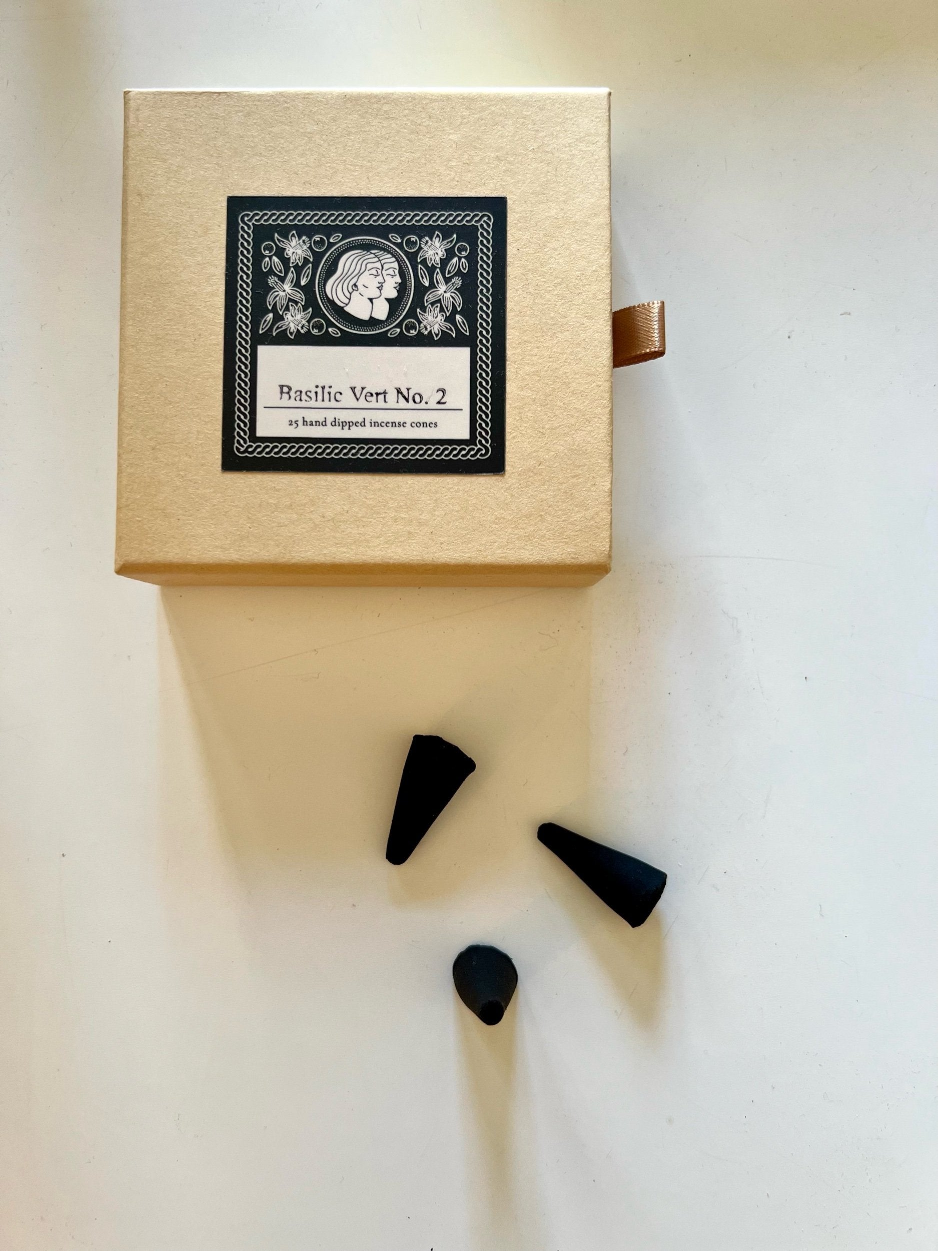 Box of Basilic Vert No. 2 incense cones on a white background